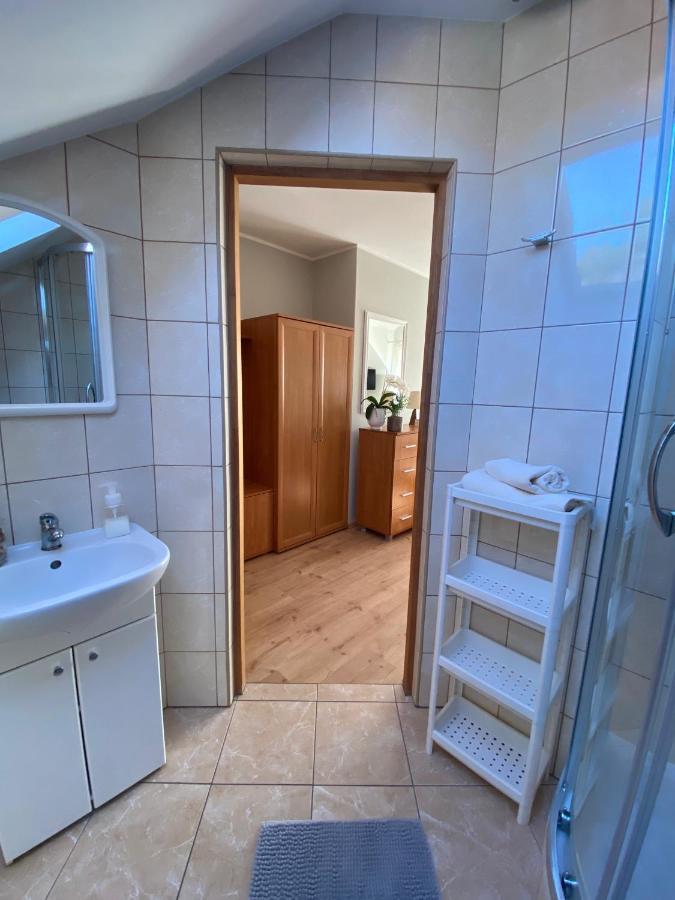 Pokoje Pod Kasztanami Jantar Esterno foto